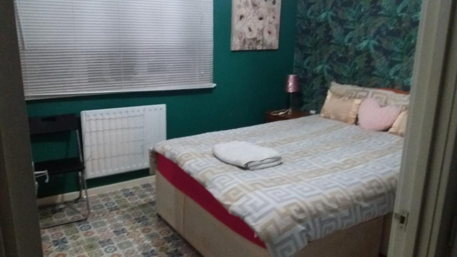 דובר Spacious Double Room Located Within Walking Distance To Seaside And Town מראה חיצוני תמונה