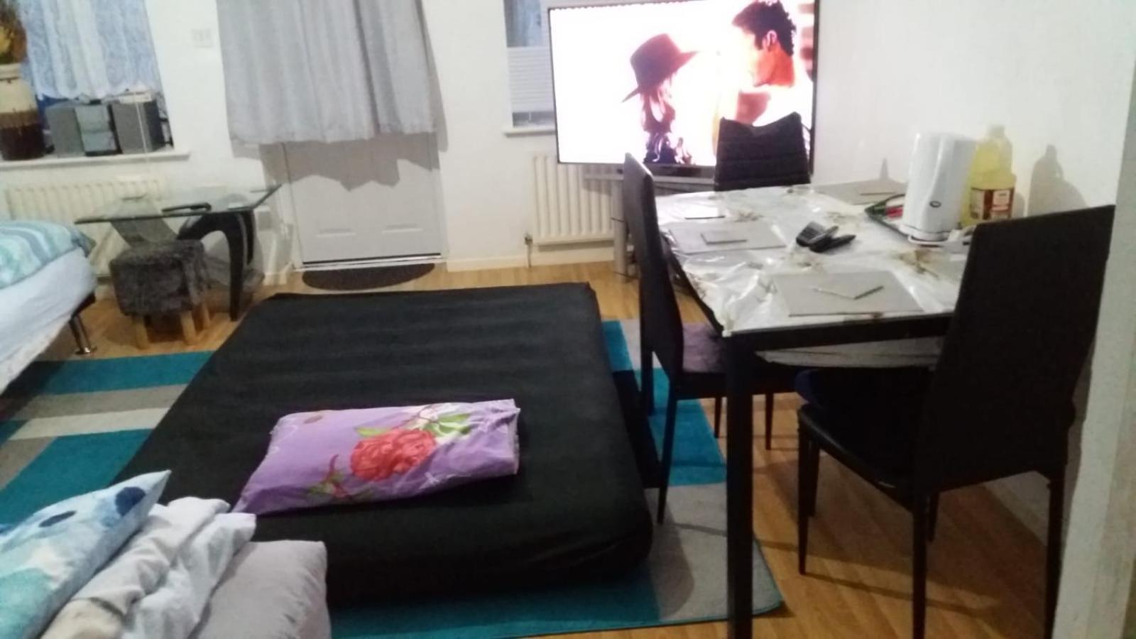 דובר Spacious Double Room Located Within Walking Distance To Seaside And Town מראה חיצוני תמונה